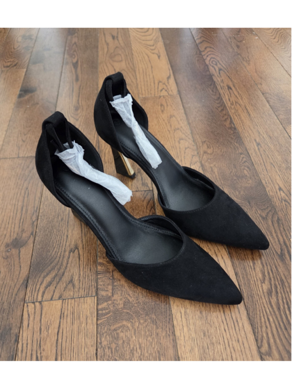 ZBY Black and Gold Pointed Toe Heels Size 8.5